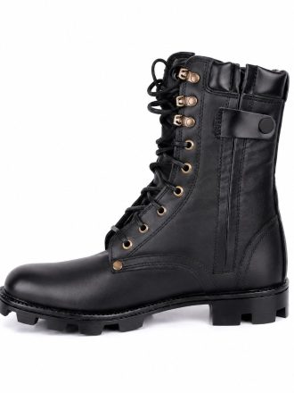نمای جانبی پوتین تمام چرم ۹ سوراخه با بندهای بلند و رویه چرم گاوی